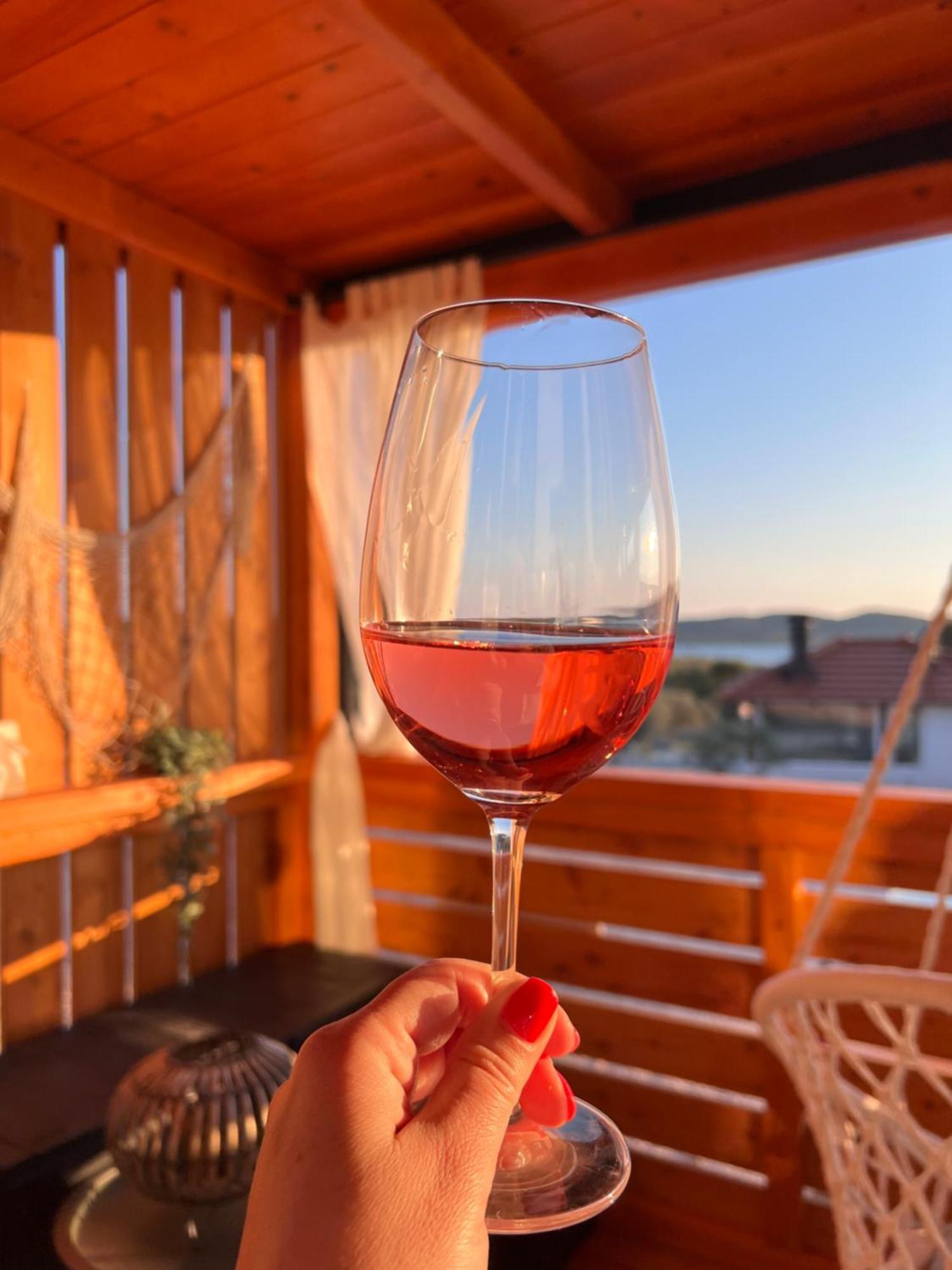 Green Turtle - Lovely, Brand New Holiday Home Near The Sea Drage Kültér fotó